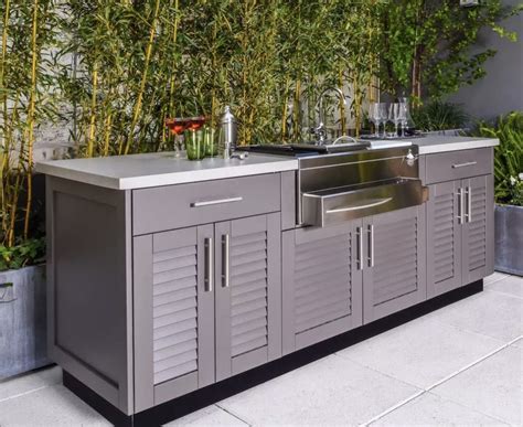 outdoor kitchen cabinet material types